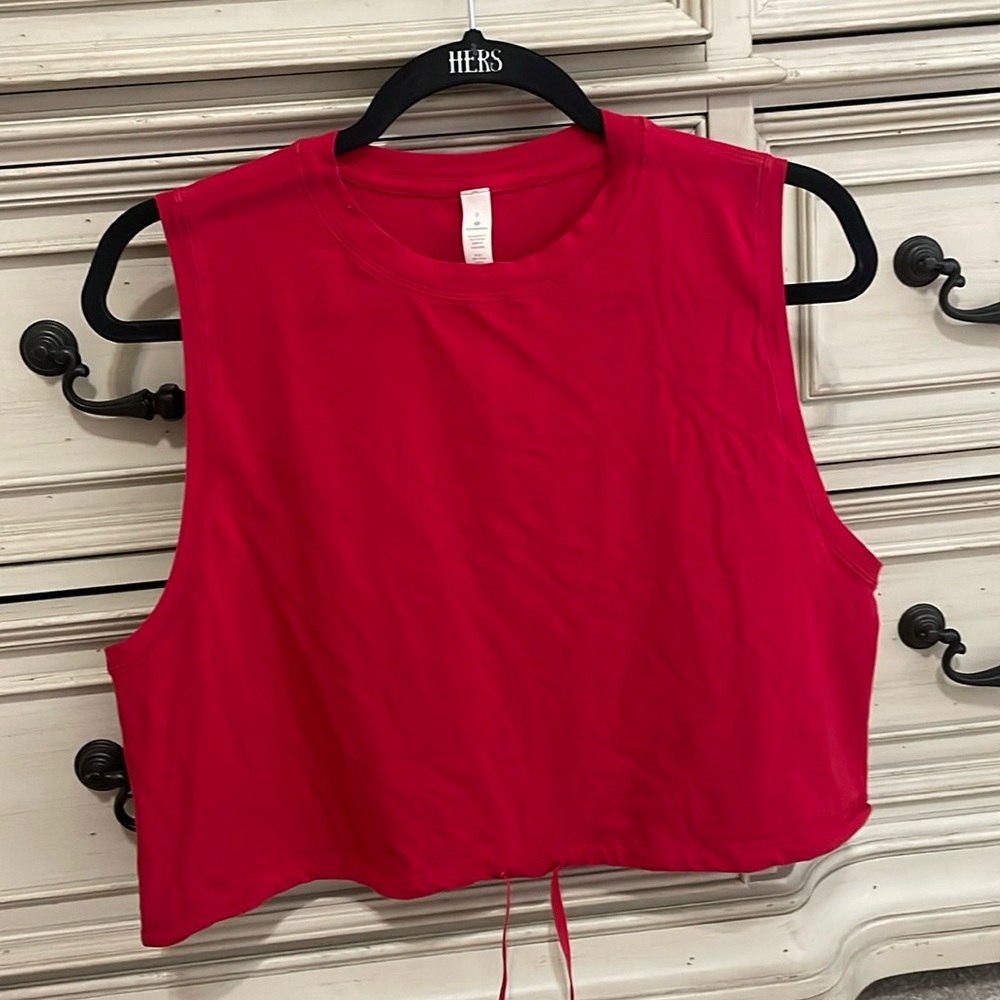 Lulu lemon cropped top- red